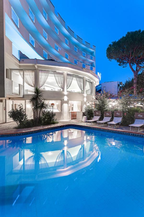 קרביה Hotel Schiller מראה חיצוני תמונה