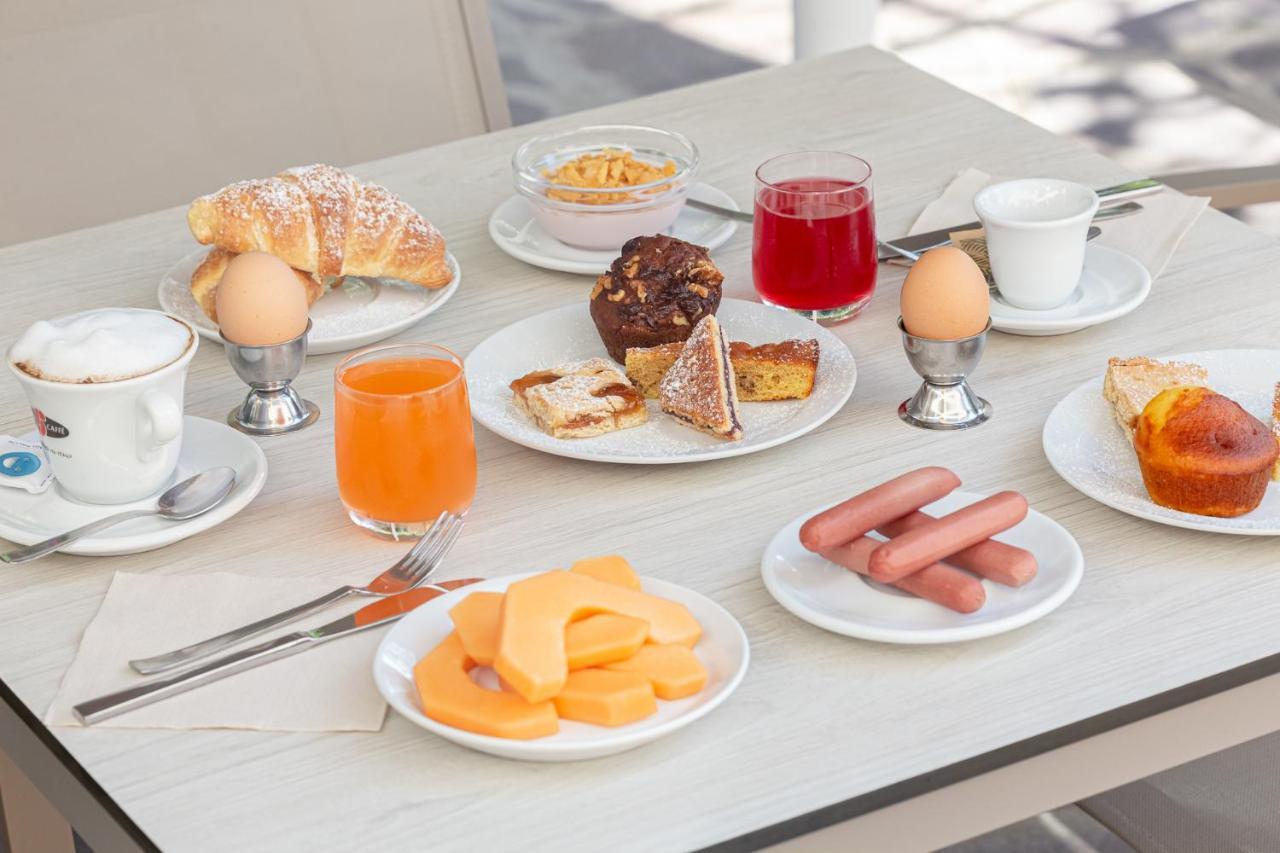 קרביה Hotel Schiller מראה חיצוני תמונה