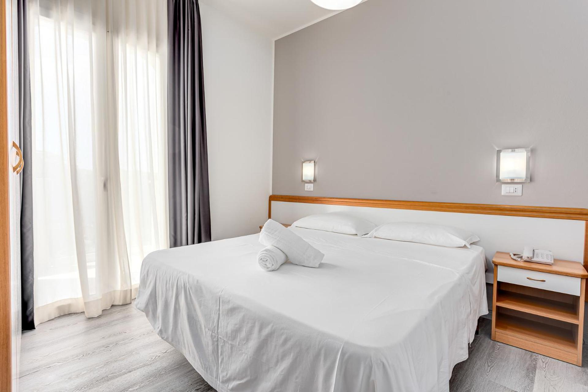 קרביה Hotel Schiller מראה חיצוני תמונה