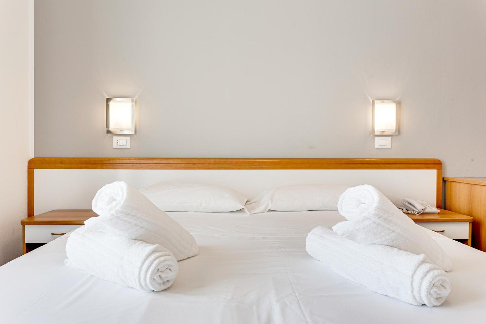 קרביה Hotel Schiller מראה חיצוני תמונה