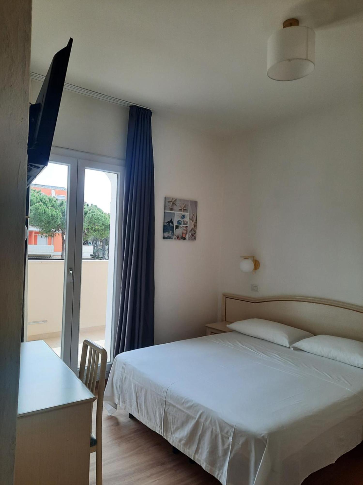 קרביה Hotel Schiller מראה חיצוני תמונה